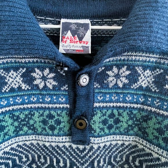 Vintage DALE of Norway Authentic Wool Knitwear Ski Winter Outdoor Blue Sweater L - Picture 10 of 11